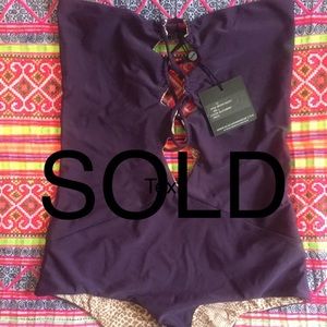 NWT Acacia Bronx Blackberry L